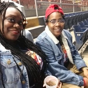 Meet your Posher, Yvette